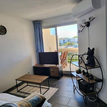 Location Les Pieds Dans L'Eau Apartment Canet-en-Roussillon Exterior foto